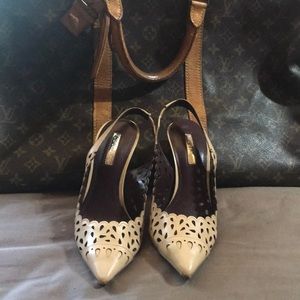 Size 4M BCBG ENERATION